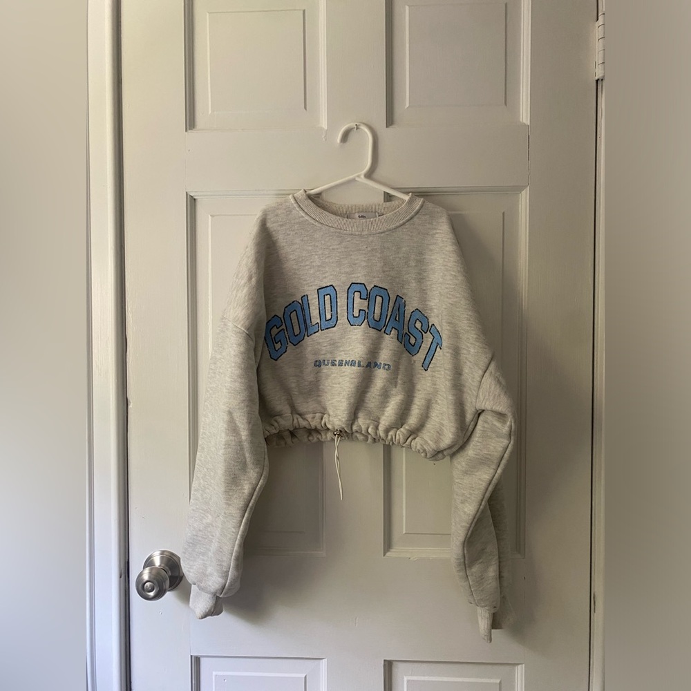 heather grey crewneck
